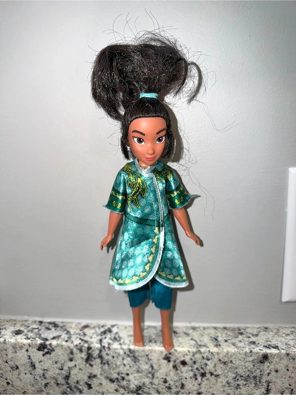 Disney Raya and the Last Dragon Classic Doll